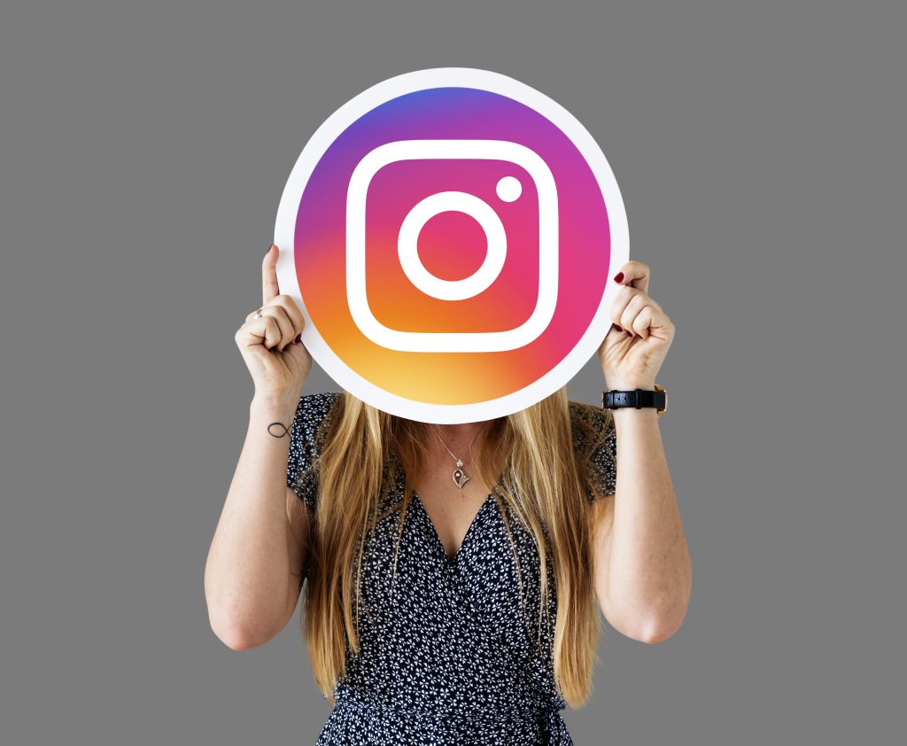 ChatGPT's Instagram Auto-Comment feature in action, generating authentic comments for followers' posts